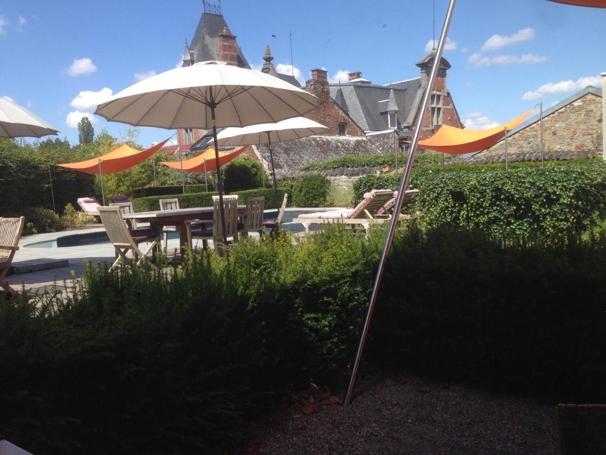Hotel Le Castel à Fosses-La-Ville Extérieur photo