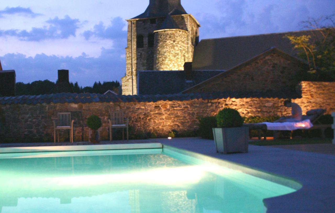 Hotel Le Castel à Fosses-La-Ville Extérieur photo