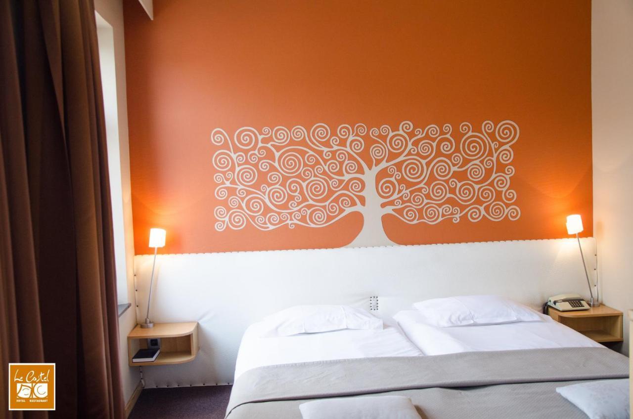 Hotel Le Castel à Fosses-La-Ville Extérieur photo